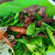 บ้านไร่น้ำอิง ร้านอาหารทะเลพื้นเมือง เพชรบุรี