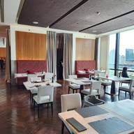 บรรยากาศ Viu The St. Regis Bangkok