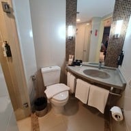 โรงแรมไอบิส กรุงเทพ สาทร