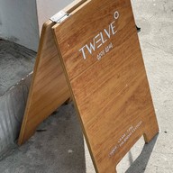 TWELVE° Café