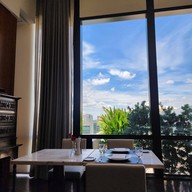 บรรยากาศ Viu The St. Regis Bangkok