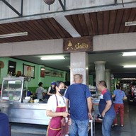 ร่มฉัตร ต้มเลือดหมู