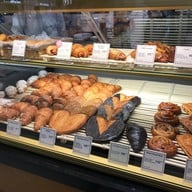 PAUL Central Embassy ชั้น 5