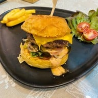 เมนูของร้าน ญาติ+มิตร นันททวี3 มิตรไมตรี6/3
