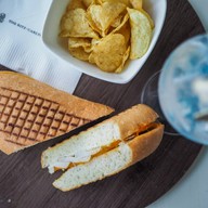 Cafe 100 By The Ritz Carlton