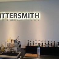 บรรยากาศ Bittersmith ทองหล่อ