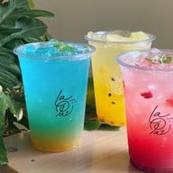 ลาพาซ คาเฟ่ (La Paz Cafe')  -