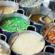 ร้านขนมหวาน คุณระเบียบ ตลาดบ้านฟ้าปิยรมย์ ลำลูกกา คลอง 6