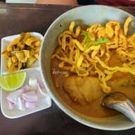 เมนูของร้าน ข้าวซอยบ้านอาจารย์ นครปฐม นครปฐม