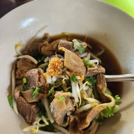 ข้าวคลุกกะปิ By เป่า เตี๋ยว ฟู่ ไม่มีหน้าร้าน ตั้งแต่ ม.ค. 68 เป็นต้นไป