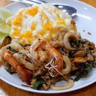 เมนูของร้าน เจ๊อุ๋ยผัดไท หอยทอด สาขา2