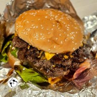 เมนูของร้าน Spread Cheese Burger ซีคอน บางแค