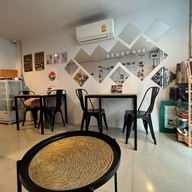 BEARCAVE SLOW BAR COFFEE จันทน์18/7 แยก 25