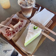 Lapuné Cafe and Scene