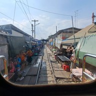 สถานีรถไฟแม่กลอง