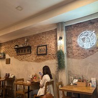 17something ทองหล่อ Thonglor