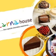 Larna House เอ็มโพเรี่ยม สุขมวิท 24