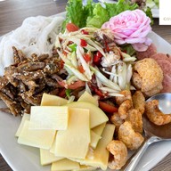 สามอังคารฟาร์ม