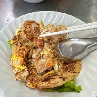 ก๋วยเตี๋ยวคั่วเป็ดอร่อยริมทาง คลองถม
