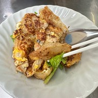 ก๋วยเตี๋ยวคั่วเป็ดอร่อยริมทาง คลองถม