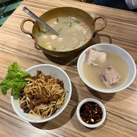 Old Street Bak Kut Teh MBK Center