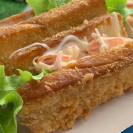 ข้าวหน้าไก่ย่าง ลูกชิ้นปิ้ง น้ำจิ้มรสเด็ด เจ็ดย่านน้ำ เจ้าพระยาทาวน์