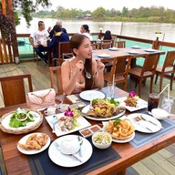 มาดูเรือ