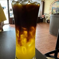 ไวท์ฮาท คาเฟ่ แอนด์ เบเกอรี่ โชคชัย 4