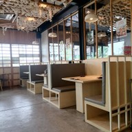 บรรยากาศ Hatyai Sashimi นครศรีธรรมราช