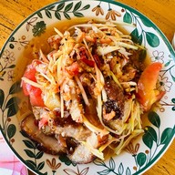 ร้านป้าสงวนส้มตำ