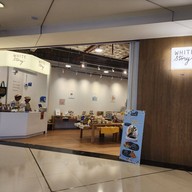 White Story ออลซีซั่นส์เพลส