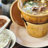 เมนูของร้าน ก๋วยเตี๋ยวหมูตุ๋นหม้อไฟนินจา