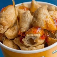 ลูกชิ้น ใจแอ้น ปลาระเบิด(ข้างเซเว่นตรงข้ามสวนนก)