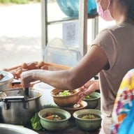 บรรยากาศ ก๋วยเตี๋ยวหมูตุ๋นหม้อไฟนินจา