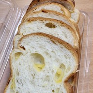 White Story ออลซีซั่นส์เพลส