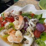 บักหำ ตำ ยำ แซ่บครัวไทยอีสานสาขา2