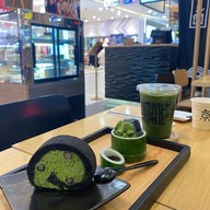 Kyo Roll En แฟชั่นไอส์แลนด์