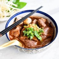 ครัวคุณชายสกายหมูกรอบ อาหารตามสั่ง(หน้าสายไหม27) สายไหม27