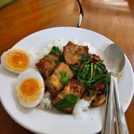 ร้านแก้วตาอาหารตามสั่ง ข้าวราดแกง&ก๋วยเตี๋ยว ซ.บุญถาวรรังสิต 1