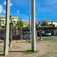 บีทู บุรีรัมย์ บูทิก แอนด์ บัดเจ็ต โฮเต็ล