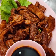 ร้านข้าวต้มฟ้ามุ่ย ณ ผ่านฟ้า