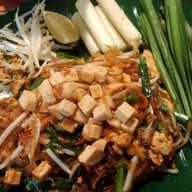 เมนูของร้าน จงเจริญ ผัดไทยโบราณ