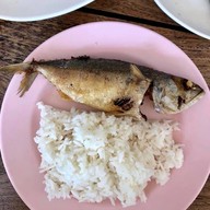 Food or drink of Krua Pla Too Bang Saen