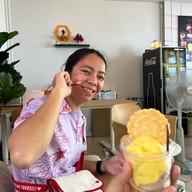 Sweet ToNi Ice cream café