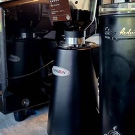 REDs Roastery Specialty Coffee (เรดส์ โรสเตอรี่ คอฟฟี่) -