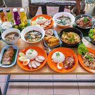 อารีย์ต้มเลือดหมู โชตนา