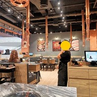 บรรยากาศ Nice Two Meat U The Mall Bangkae ชั้น 2