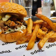 Deli Bar Rotisserie Central Floresta Phuket