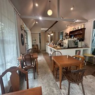 ดอกไม้ ประตู แจกัน พระราม 2