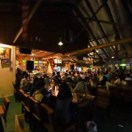 บ้านเพลงพิณ สกลนคร